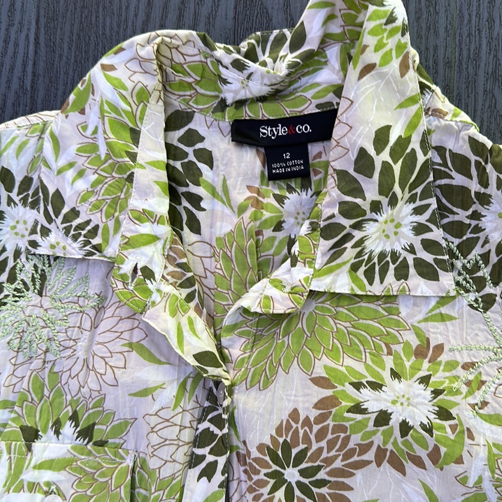 Style & company Top - Picture 2 of 3